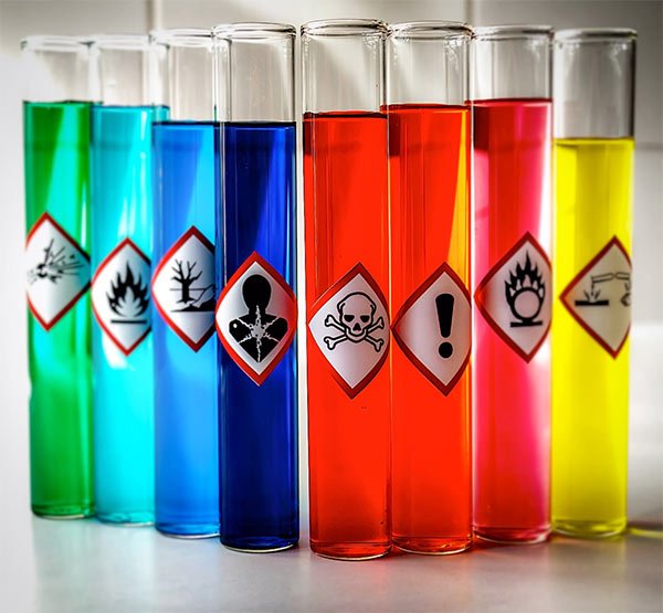 Czynniki chemiczne w miejscu pracy Czynniki chemiczne w miejscu pracy